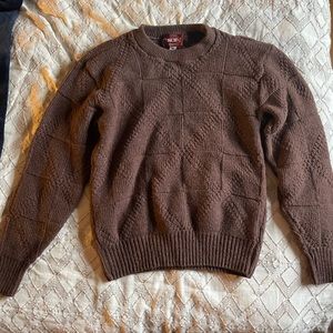 Brown cedar bend sweater